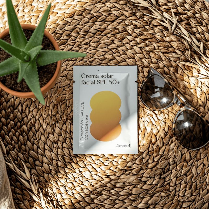 50 Sobres monodosis de Crema Solar Facial SPF 50+
